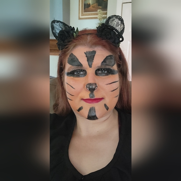 Meet your Posher, Casie - Picture 3 of 4